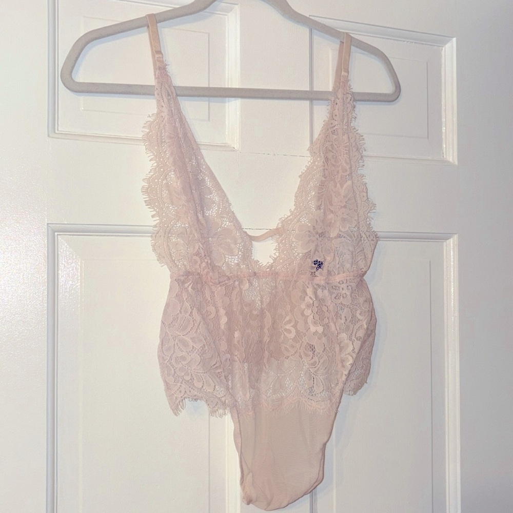 Adore me light pink unlined thing bodysuit lingerie size medium